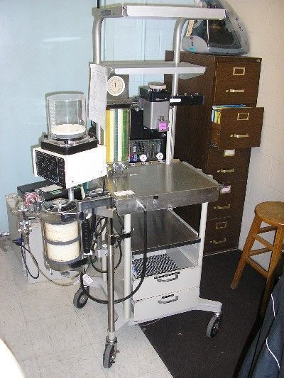 anesthesia machine.jpg